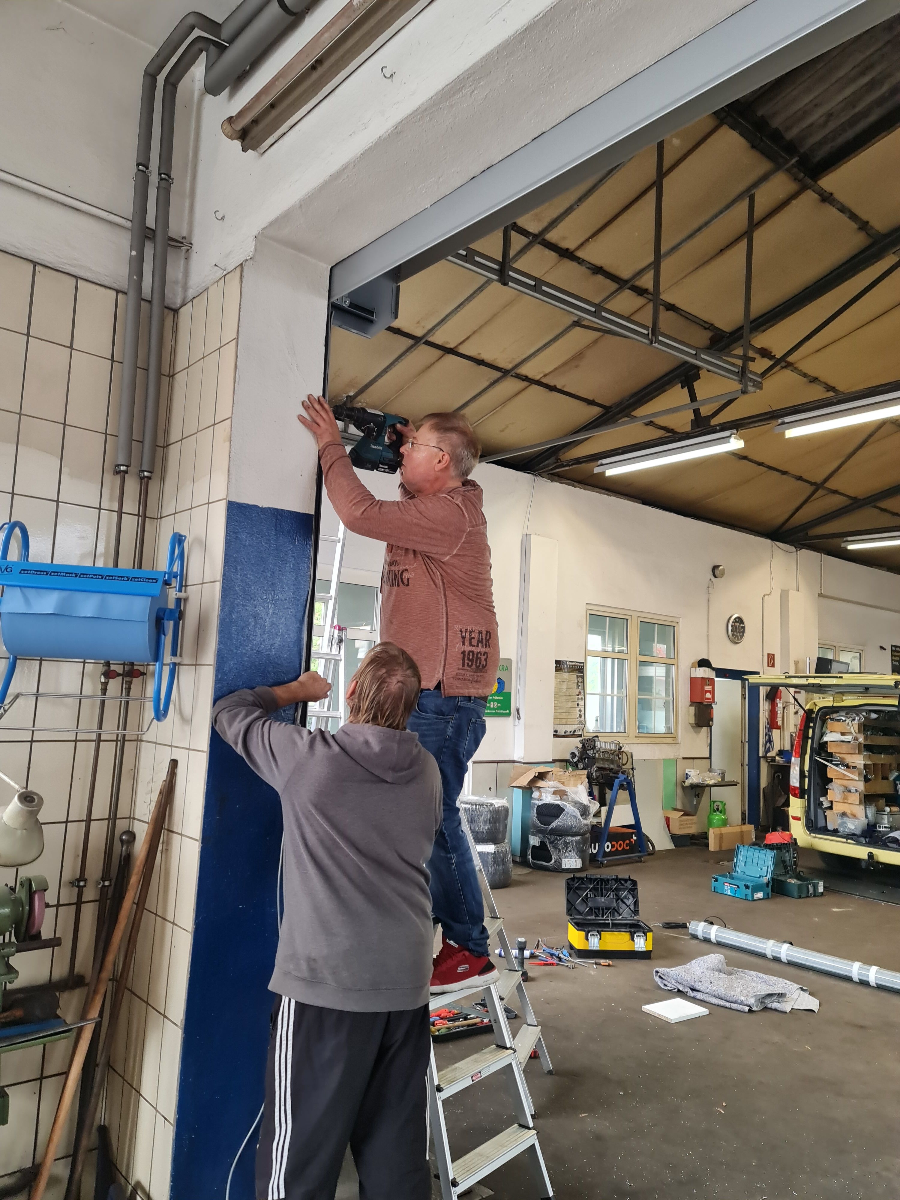 Garagentore Rolltore Reparaturen in Troisdorf Siegburg Lohmar Hennef